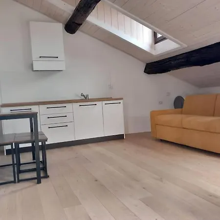 דירה Downtown Roof קומו